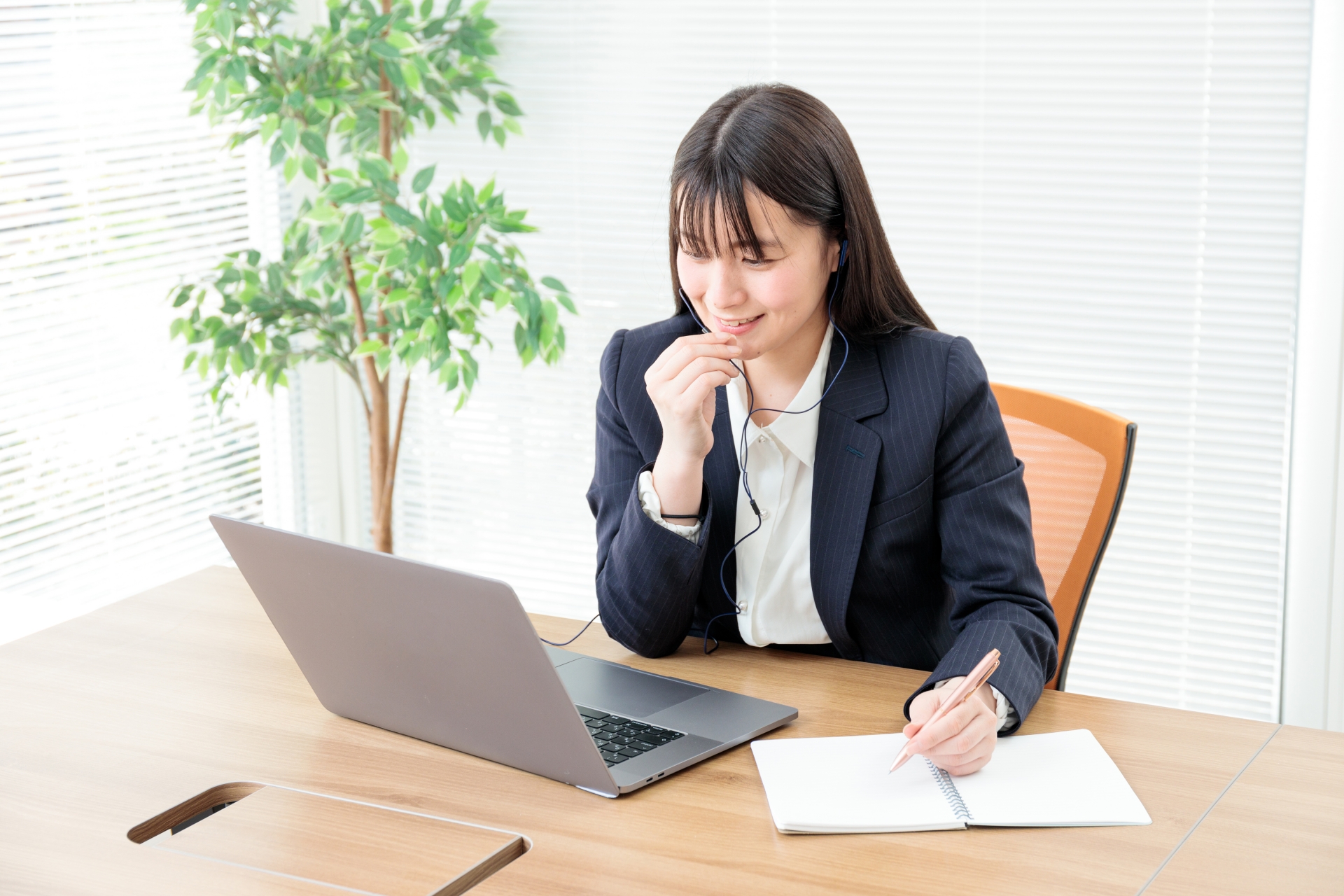 成果重視の支援